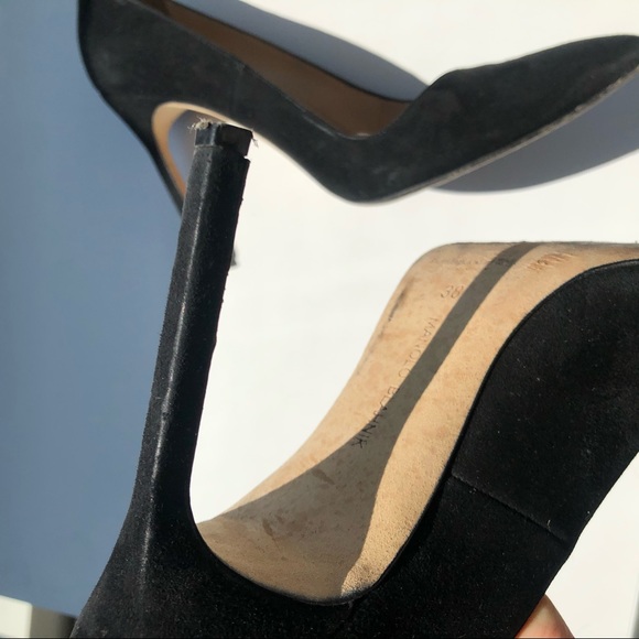 Manolo Blahnik Black Suede BB PUMPS - Picture 6 of 9